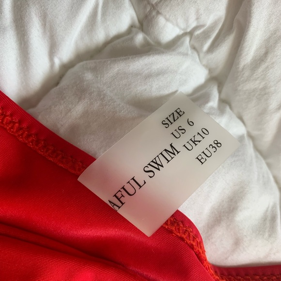 ❌ SOLD ❌ New wrap swimsuit - Picture 2 of 2